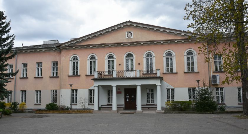 W kilku białostockich placówkach edukacyjnych pojawił się koronawirus