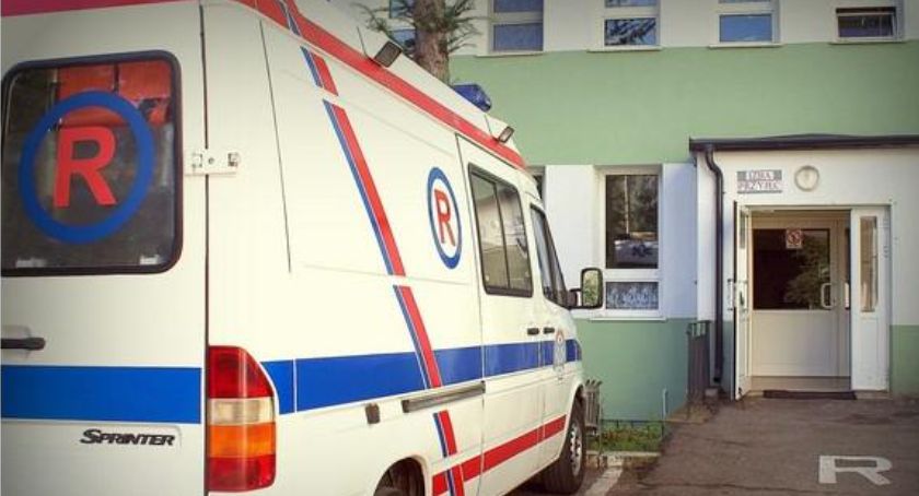 Aż siedmiu spośród siedemnastu nowych pacjentów z koronawirusem trzeba było hospitalizować 