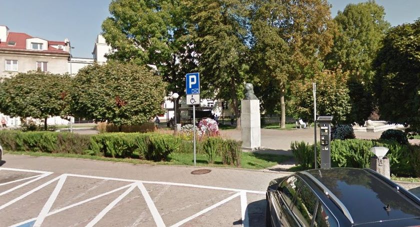 Skwer Pawła Adamowicza będzie uroczyście otwarty w piątek w samo południe
