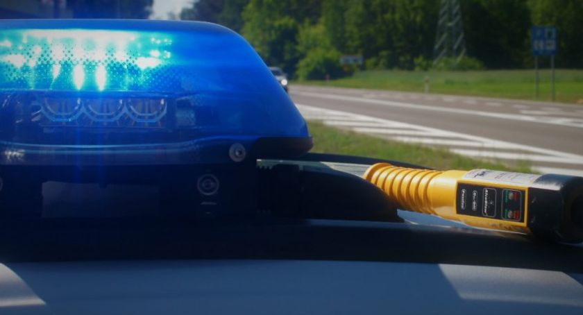Na zgłoszoną Policji przez siebie interwencję przyjechał pijany… samochodem!