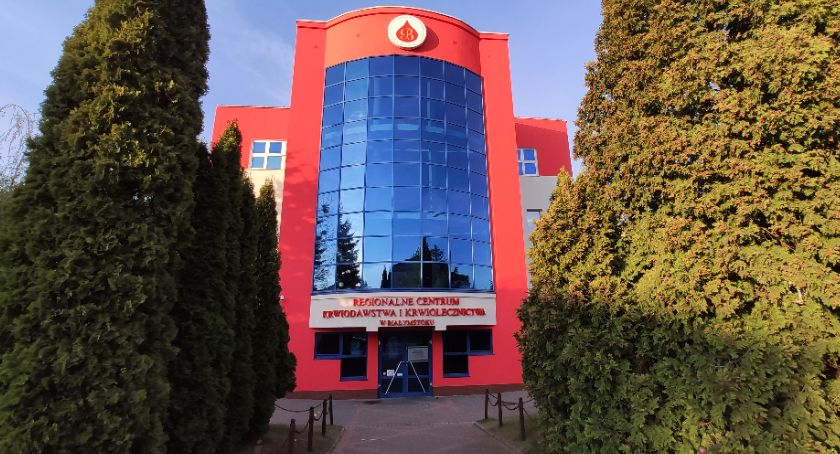 Brakuje krwi i brakuje osocza. Dawcy powinni zgłaszać się pilnie do RCKiK