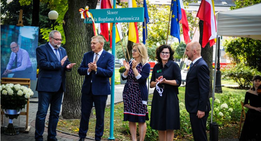 Na otwarcie skweru Pawła Adamowicza przyjechali tylko prezydenci związani z PO. A gdzie reszta?