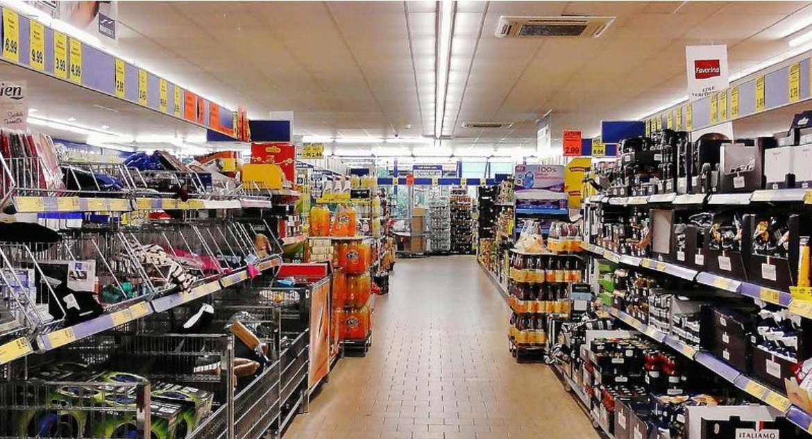 Nie wszyscy w handlu przetrwają tę pandemię. Nieźle idzie Biedronce i Lidlowi