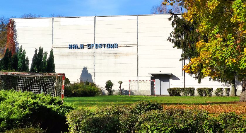Tymczasowy szpital polowy powstanie najprawdopodobniej w hali sportowej UMB