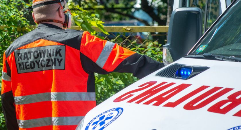 Zmarły 4 osoby z powodu COVID-19 i przybyło ponad 200 nowych zakażonych