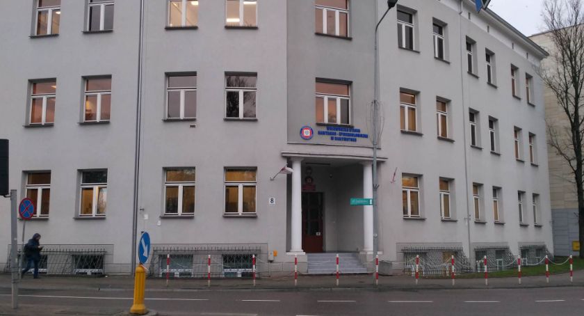 Pracownicy białostockiego sanepidu wykonują po 2 tys. telefonów dziennie. To dlatego nie można się dodzwonić