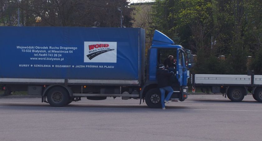 Epidemia koronawirusa zblokowała częściowo białostocki WORD. Placówka wraca jednak do egzaminowania kierowców