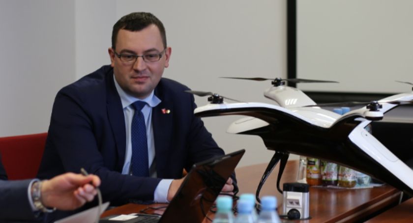 Polska gospodarka będzie niebawem w ruinie – przewiduje poseł Stefan Krajewski