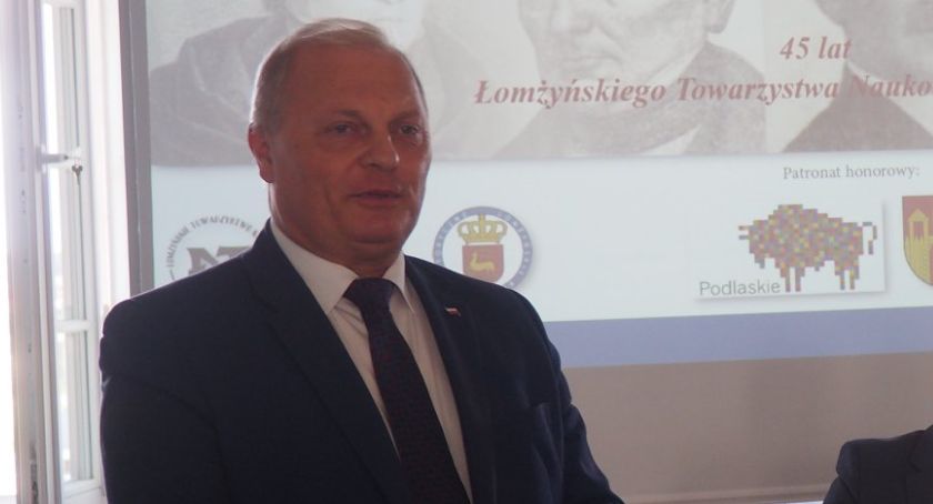 Lech Kołakowski odchodzi z PiS. Twierdzi, że robi to z wielkim bólem