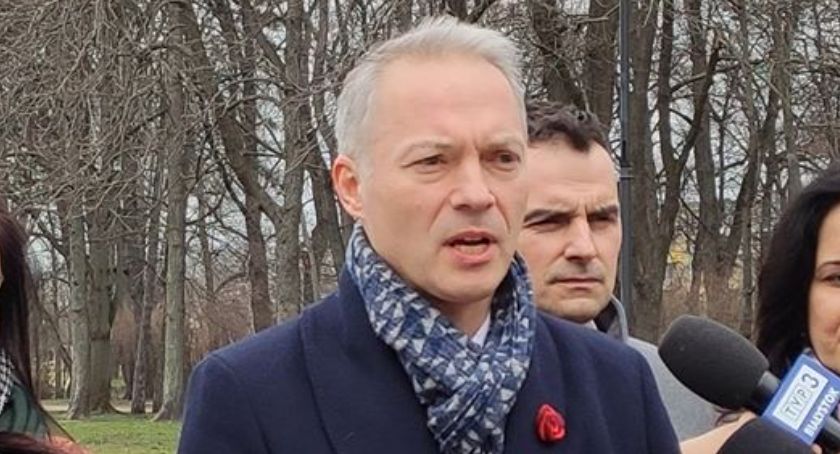 Komisja Etyki zdecydowała o ukaraniu posła Żalka za słowa o ideologii LGBT. Kiedy ukarze posłanki Lewicy?