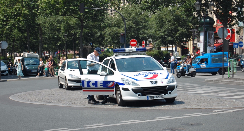 Francja zacznie liczyć punkty karne piratom drogowym. Tym z Polski również