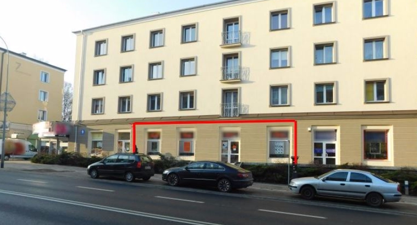 Dwa duże lokale w centrum szukają najemców