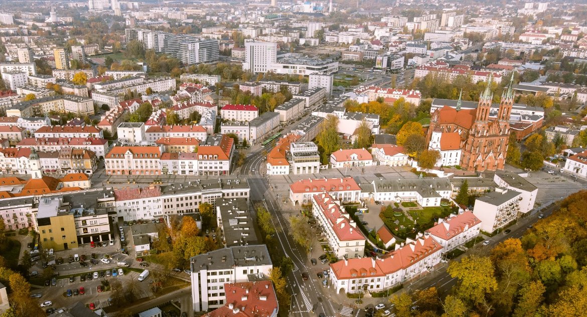 Młodzieżówka partii Razem chce wyrzucić Jana Pawła II oraz Sławoja Leszka Głódzia z grona honorowych obywateli Białegostoku