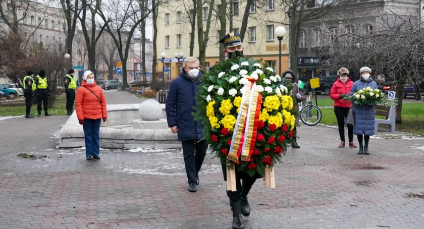 Białystok uczcił rocznicę urodzin Ludwika Zamenhofa na skwerze Pawła Adamowicza