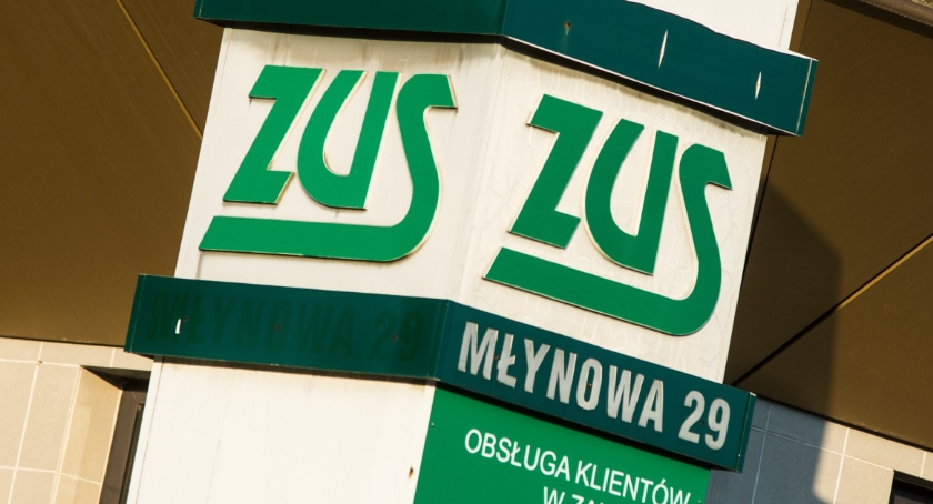 Wolimy osobiście załatwiać sprawy w ZUS. Zadowolenie z obsługi rośnie?