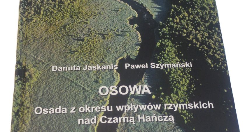 Nowa książka trafiła do Działu Archeologii Muzeum Podlaskiego w Białymstoku