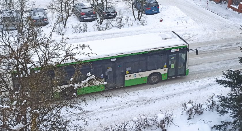 Powiedzieć o stanie dróg w Białymstoku, że to stan niezadowalający, to jak powiedzieć do zmarłego, że jego funkcje życiowe są niezadowalające