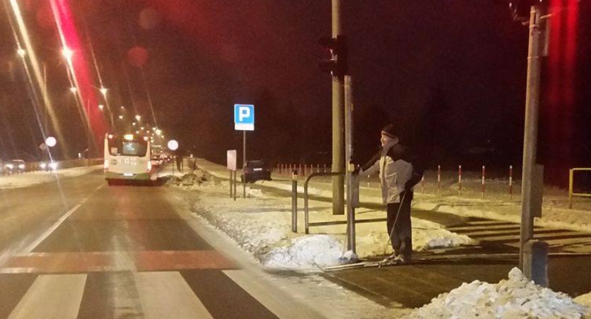 A jednak suną na nartach po ścieżkach rowerowych