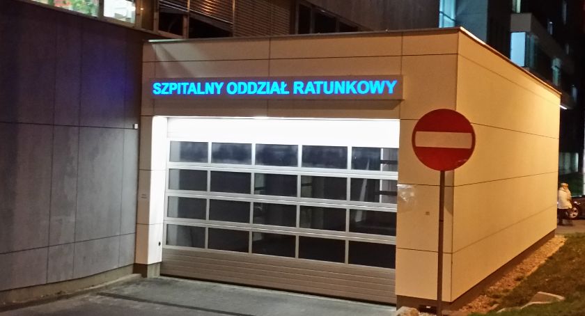 Ponad 12 tys. nowych zakażeń w Polsce i ponad 300 zgonów