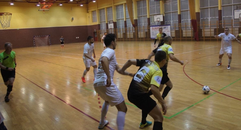 Futsal: Wstyd dla MOKS-u. Helios i Sokół czekają na swoje mecze i poznali kolejnych rywali