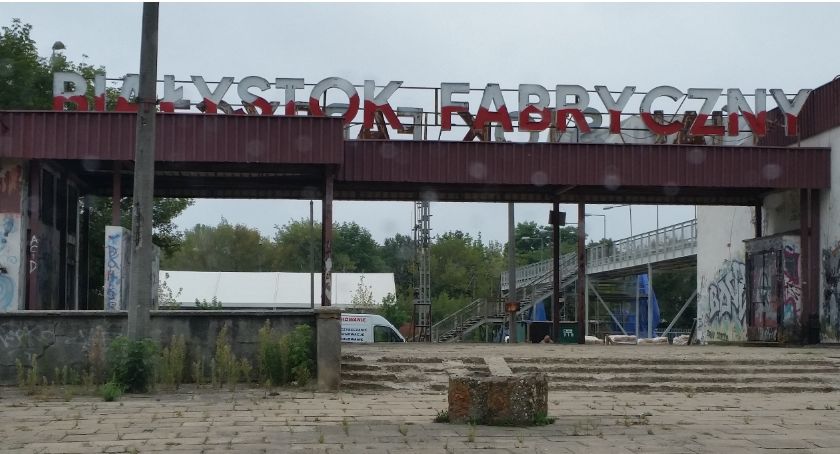 Propozycja wspólnego biletu jest godna rozważenia, ale to nie marszałek podejmuje decyzję w tej sprawie