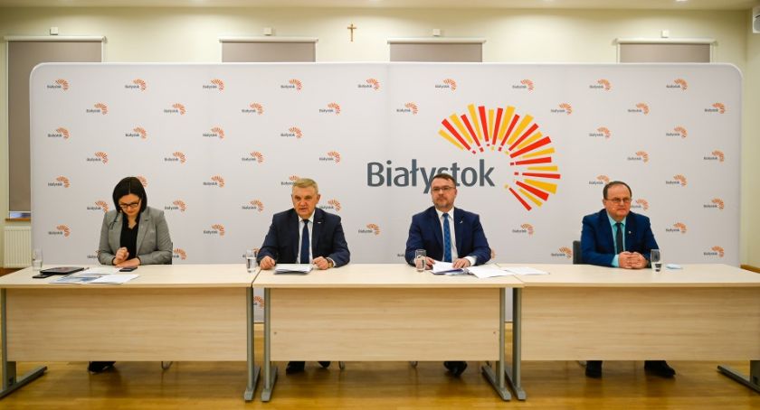 Obywatel Gie Żet: Miasto zaczęło informować o planach lotniskowych, ale samo wciąż nie wie wszystkiego. 80 ha drzew do usunięcia?