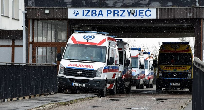 Po weekendzie nadal utrzymuje się duża liczba zakażeń koronawirusem. Ponad 14,5 tys. nowych pacjentów