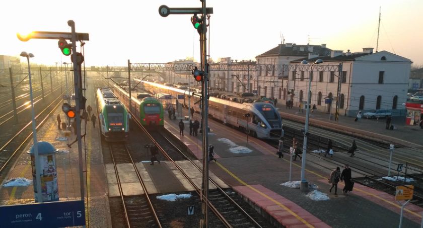 Od poniedziałku zmienia się rozkład jazdy pociągów Polregio