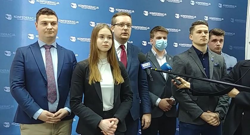 Należy koniecznie pomóc naszym rodakom na Białorusi