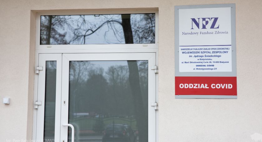 Zmniejsza się liczba nowych zakażeń. Być może dzieci jeszcze w maju wrócą do szkół