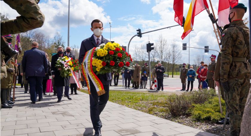 Uroczystości 10. Pułku Ułanów Litewskich odbyły się wciąż bez pomnika w Białymstoku