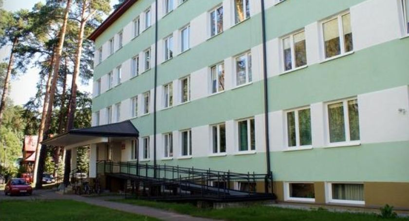 Niewielki wzrost zakażeń koronawirusem odnotowano od wczoraj w Polsce i w województwie podlaskim