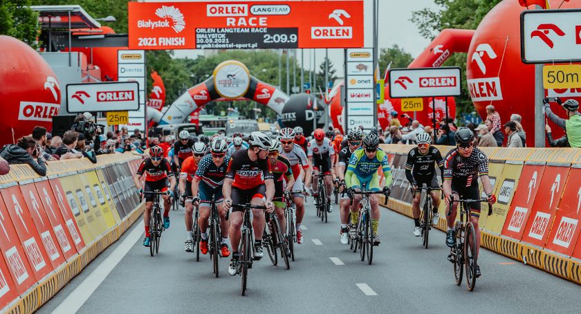 Kolarze ścigali się w Białymstoku w ramach ORLEN Lang Team Race