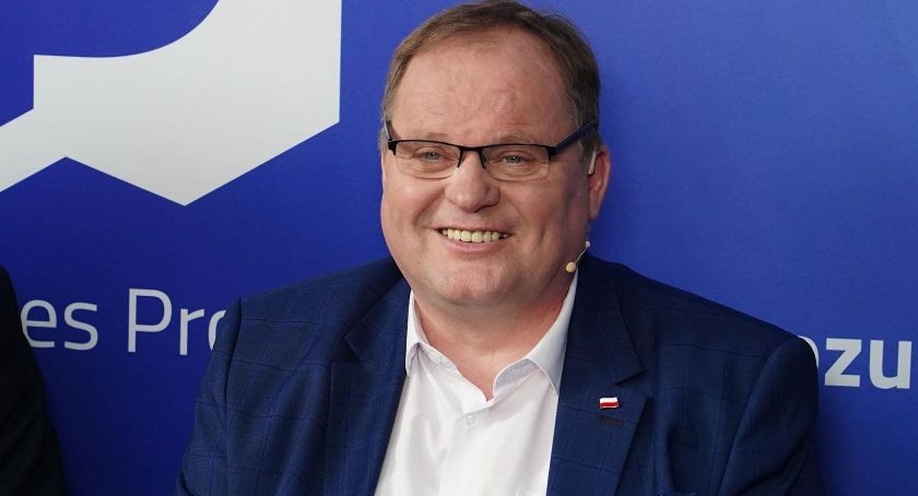Baszko miał swoje zdanie w głosowaniu nad RPO - inne niż partia. Wyleci, czy zostanie?