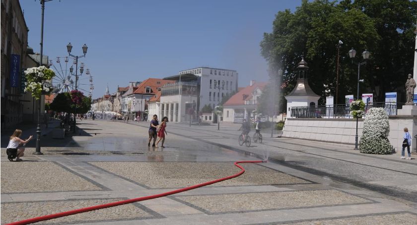 Upały będą towarzyszyć nam aż do weekendu