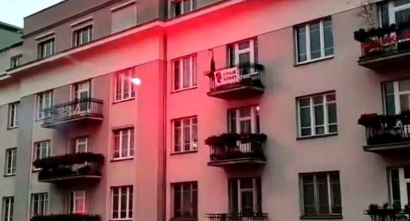 Za podpalenie racą mieszkania mężczyzna spędzi 10 miesięcy w więzieniu