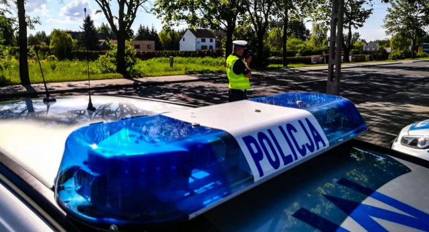 Tymczasem na drogach powiatu monieckiego… trzeźwy holował nietrzeźwego
