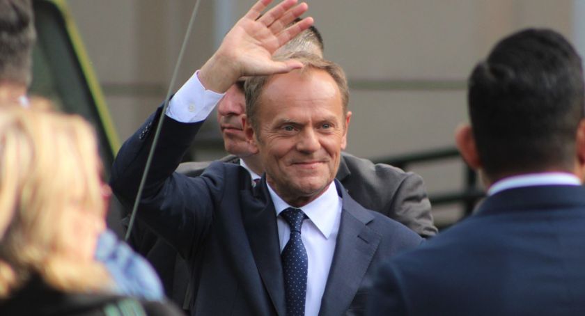 Wybrzeże 24: Tusk kuchennymi schodami