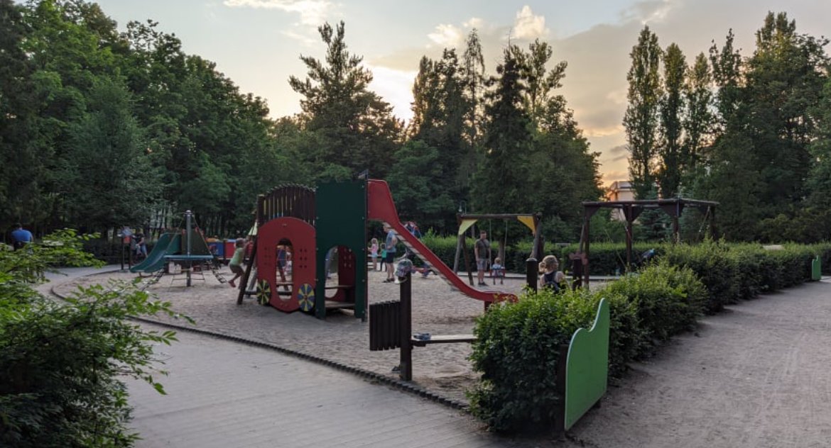 Komary opanowały Białystok. Ani wyjść na spacer, ani posiedzieć w ogródku 