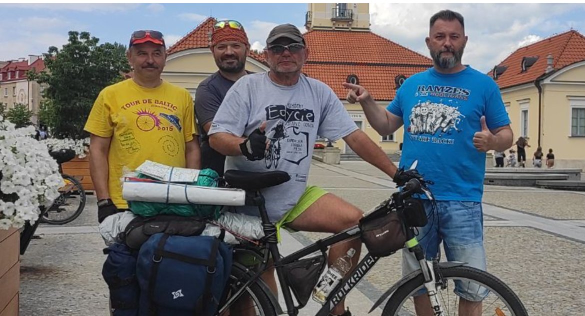 Przemierza Polskę na rowerze, by pomóc ciężko chorej Edycie. Jest zachwycony naszym regionem