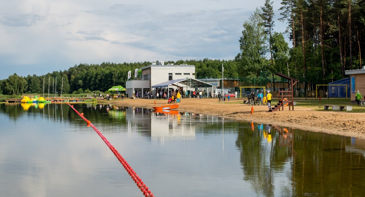 Skoro na Dojlidach działa już wakepark to pora najwyższa wykosić wodorosty