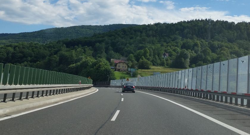 Jadąc w góry włącz Yanosika. Pomoże ominąć korki