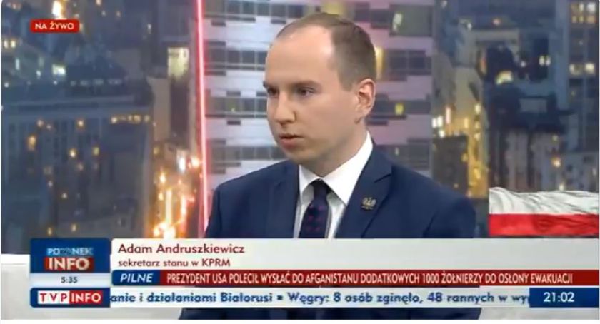 Skandaliczne słowa posła PO Adam Andruszkiewicz skomentował: To naplucie Polakom w twarz