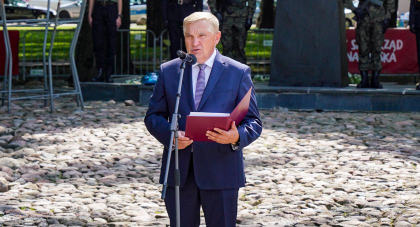 Tadeusz Truskolaski chce ściągać uchodźców z Afganistanu do Białegostoku