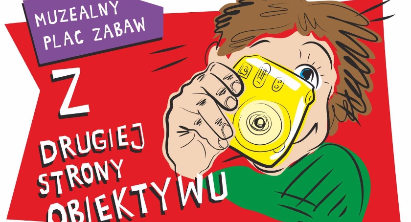 Muzealny plac zabaw z fotografią