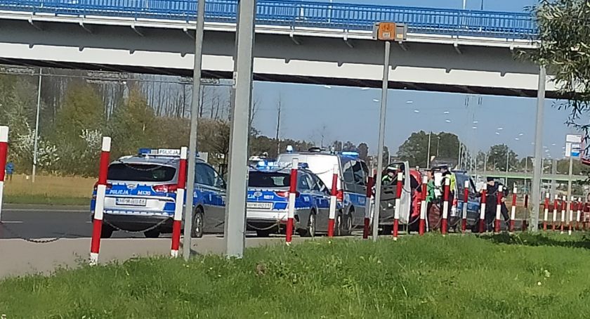 Aż cztery radiowozy na Piastowskiej! A to tylko niegroźna kolizja...
