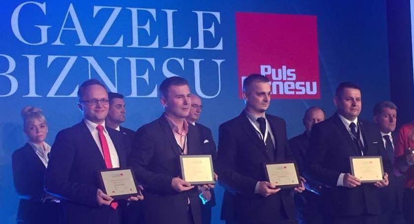 Gazela Ideal Group dumna z wykonanego skoku