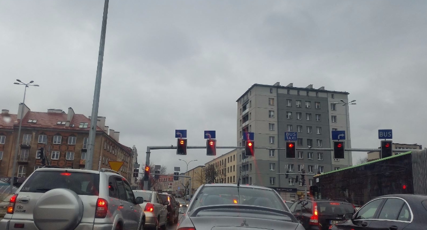 Co się stało się z naszymi światłami?!!!