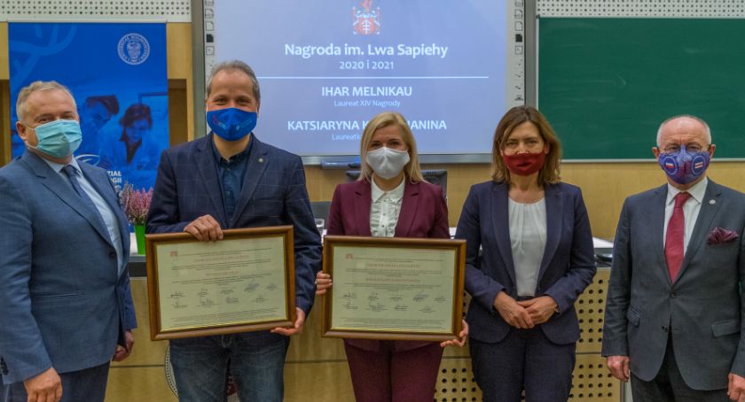 Białoruscy badacze - dr Ihar Melnikau oraz dr Katsiaryna Kryvichanina - odebrali Nagrody im. Lwa Sapiehy