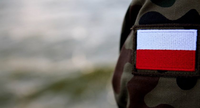 Nie żyje polski żołnierz pełniący służbę w pobliżu granicy. Sprawę bada żandarmeria i prokuratura